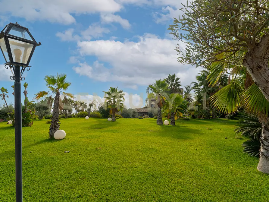 Immagine 19 di Rustico / casale in vendita  in Via Castelnuovo Don Bosco 68 a Acireale