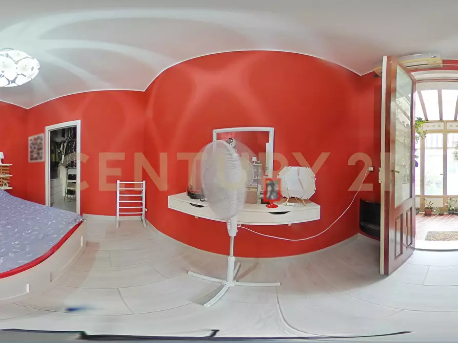 Immagine 55 di Casa indipendente in vendita  in Piazza Guglielmo Marconi 1 a Camporotondo Etneo