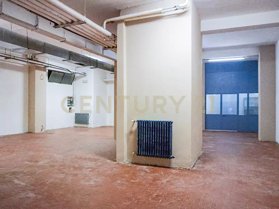 Immagine 13 di Locale commerciale in vendita  in Via Federico Nansen 24 a Roma