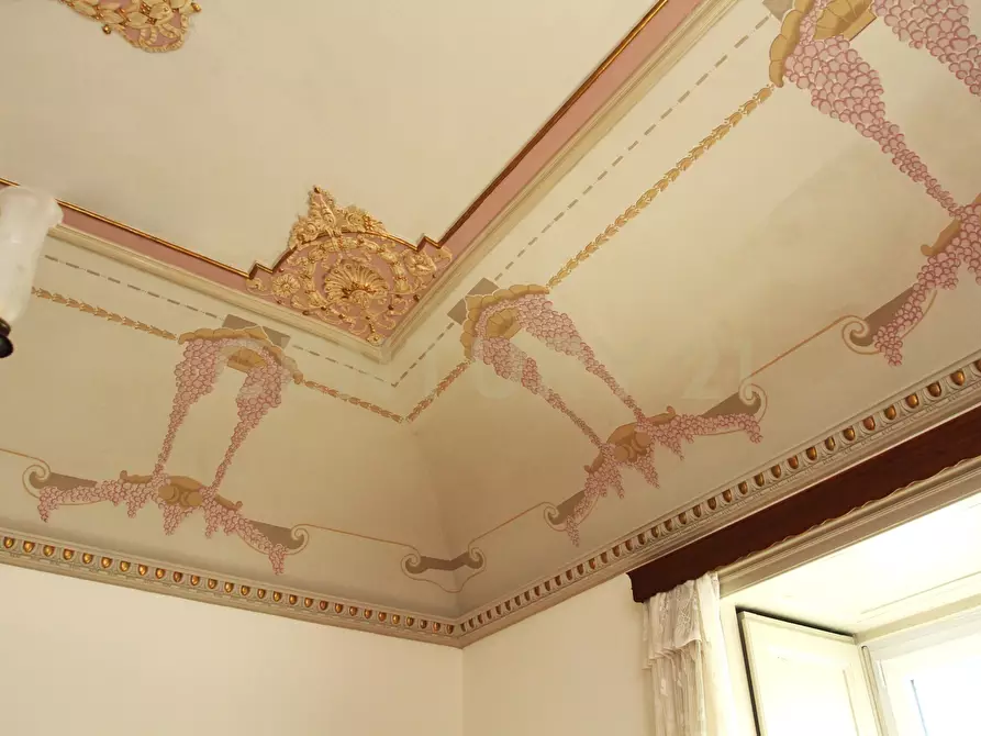 Immagine 12 di Casa indipendente in vendita  in Strada Pellico 26 a Modica