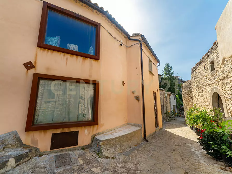 Immagine 16 di Casa indipendente in vendita  in Via Giovan Guerrino 40 a Montalbano Elicona