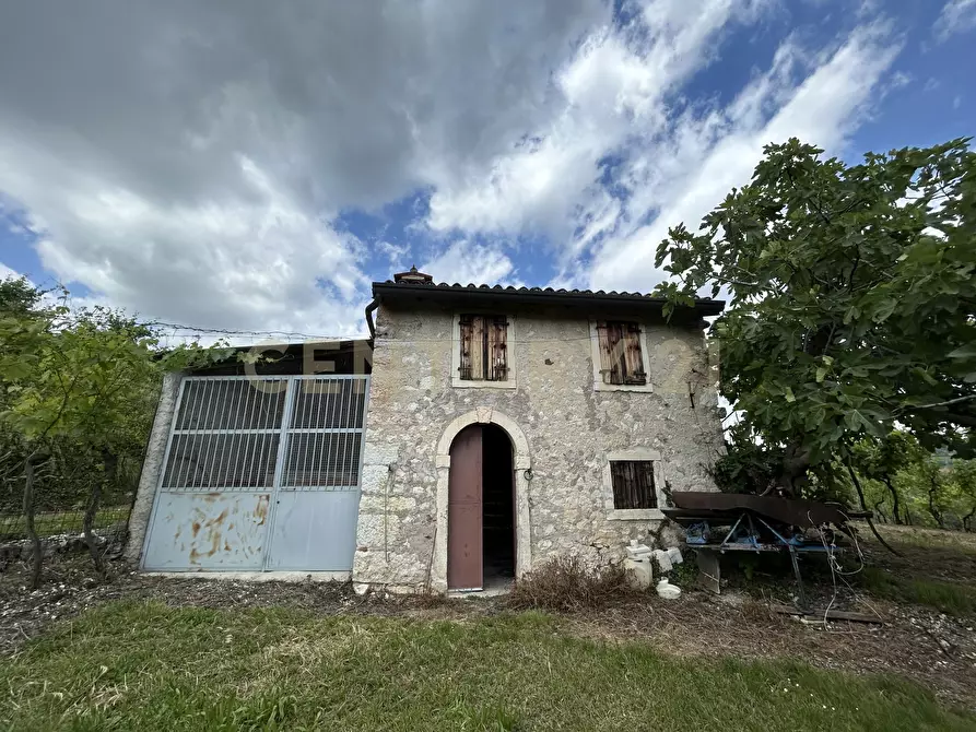 Immagine 12 di Rustico / casale in vendita  in Via Postuman a Mezzane Di Sotto