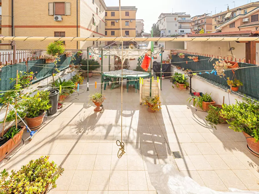 Immagine 6 di Villa in vendita  in Via Aci Sant'Antonio 21 a Roma