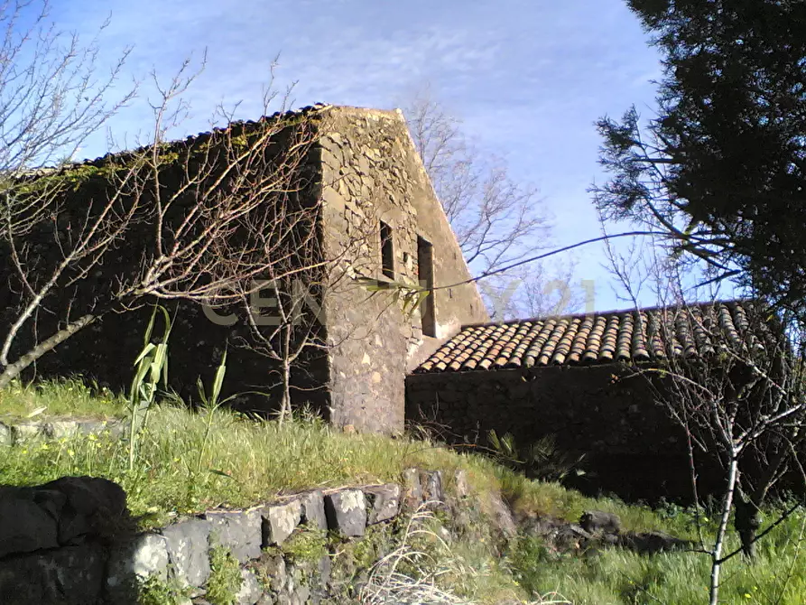 Immagine 17 di Casa bifamiliare in vendita  in Via del Santuario 26 a Giarre