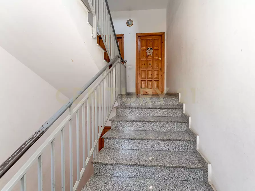 Immagine 6 di Pentalocale in vendita  in Via Antonio de Curtis 27 a Misterbianco