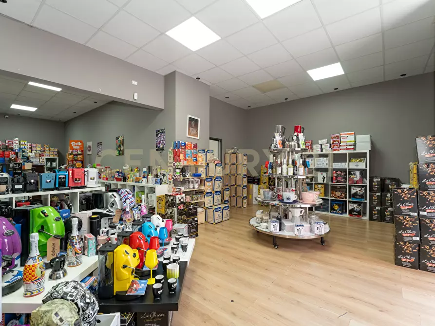 Immagine 64 di Casa indipendente in vendita  in Via Giuseppe Garibaldi 68-70-72 a Nicolosi