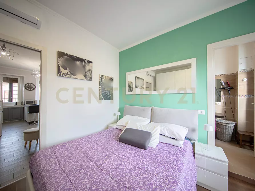 Immagine 11 di Quadrilocale in vendita  in Viale della Venezia Giulia 151 a Roma