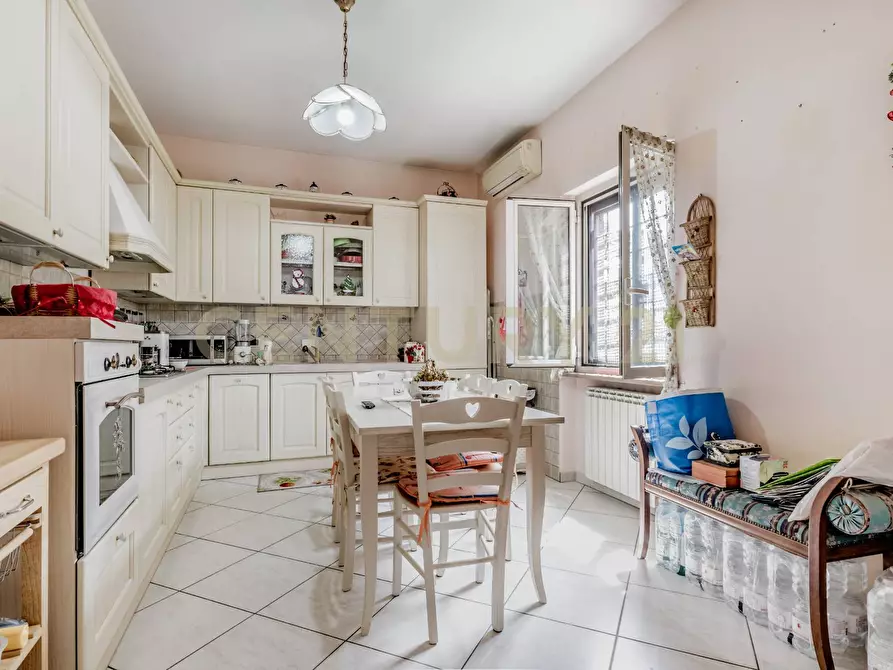 Immagine 22 di Villa in vendita  in VIA NAPOLI a Fiano Romano