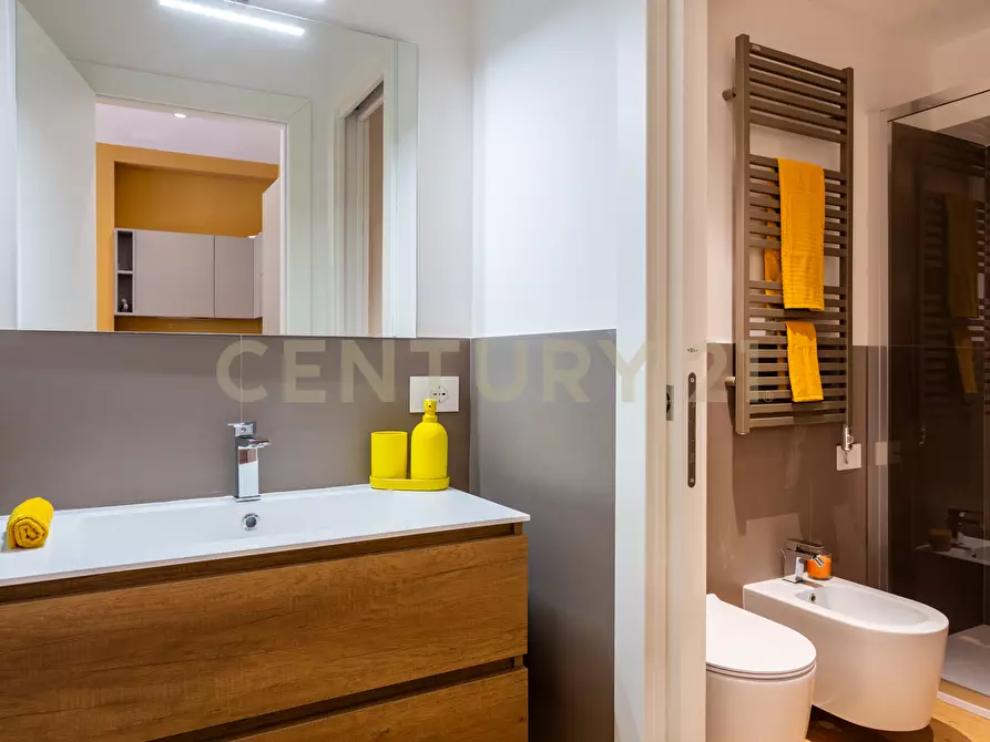 Immagine 11 di Loft/Open space in vendita  in Via dell'Olmata 30 a Roma