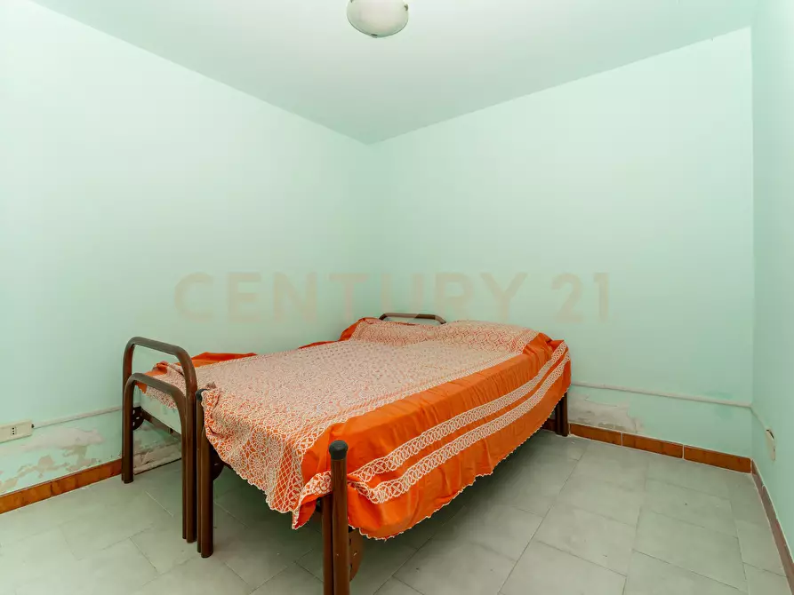 Immagine 29 di Bilocale in vendita  in Via Nazionale 74 bis a Letojanni