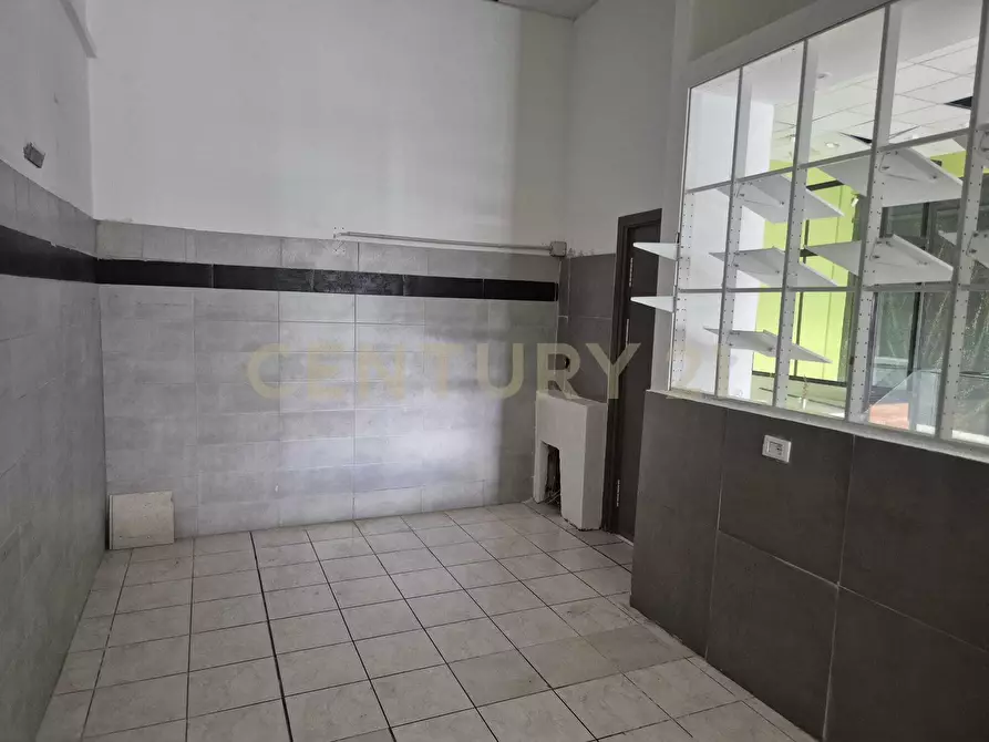 Immagine 3 di Locale commerciale in vendita  in Cerro Sughero a Campagnatico