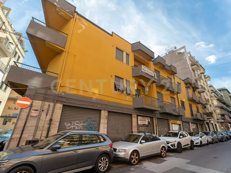 Immagine 41 di Quadrilocale in vendita  in Via Enna 15 a Catania