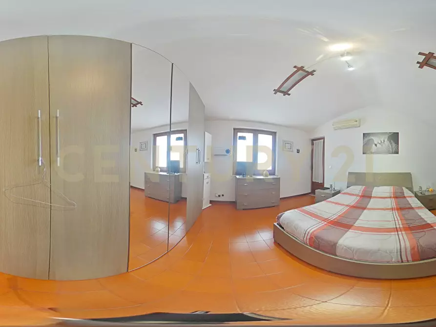 Immagine 51 di Attico in vendita  in Via Maugeri 76 a Valverde