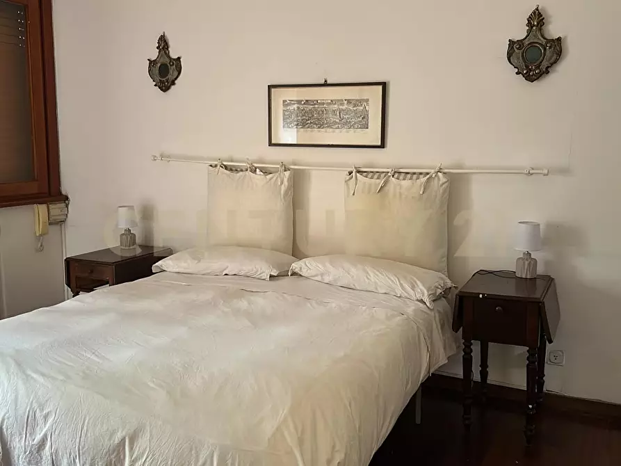 Immagine 5 di Pentalocale in vendita  in via della Camilluccia a Roma