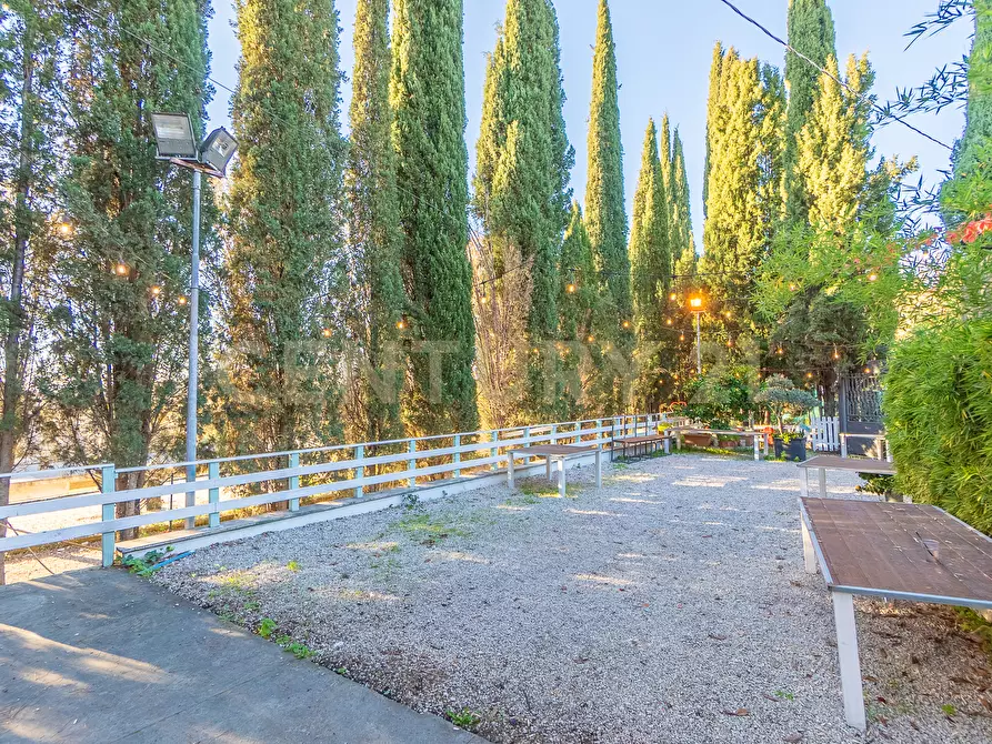 Immagine 36 di Bar / Ristorante in vendita  in Via Romana 193 a Guidonia Montecelio