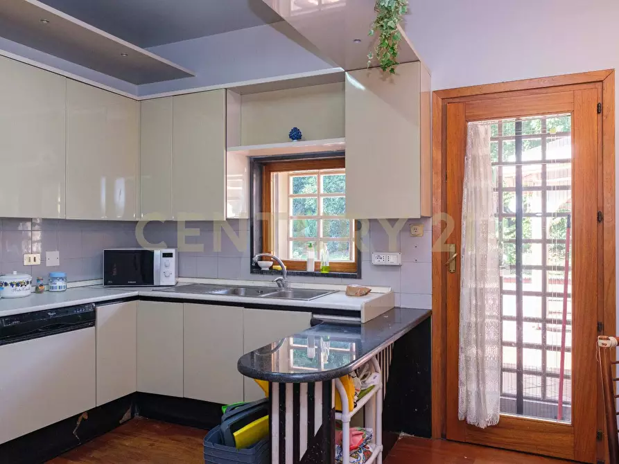 Immagine 21 di Villa in vendita  a Catania