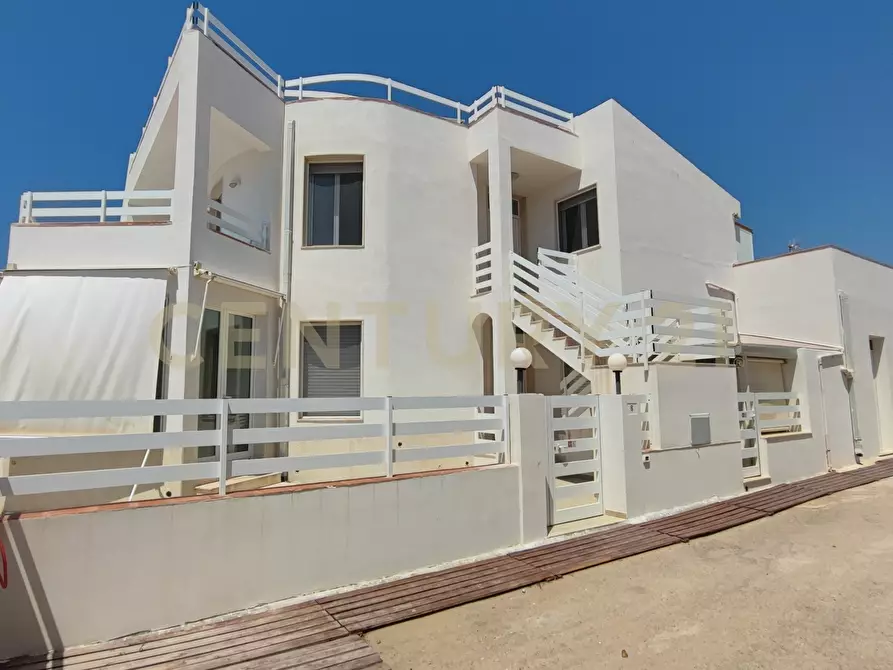 Immagine 3 di Villa in vendita  in VIA DEI CANALOTTI 91 a Ragusa