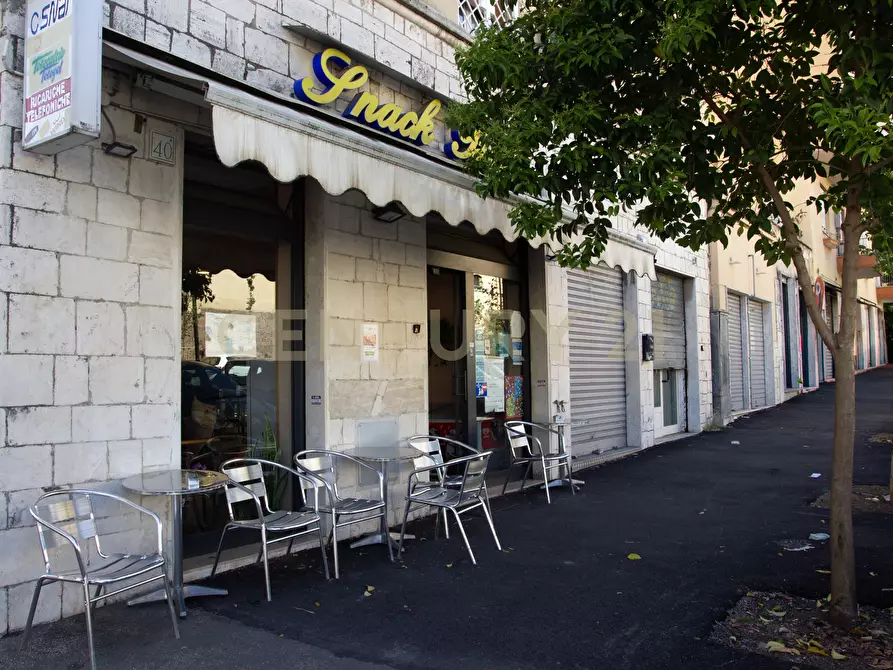 Immagine 1 di Bar / Ristorante in vendita  in Via della Batteria Nomentana 40 a Roma