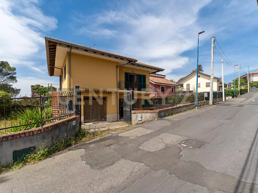 Immagine 2 di Villa in vendita  in Via San Giuseppe 63 a Pedara