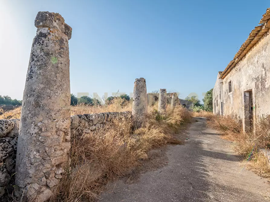 Immagine 1 di Terreno industriale in vendita  in Via per Floridia 11 a Siracusa