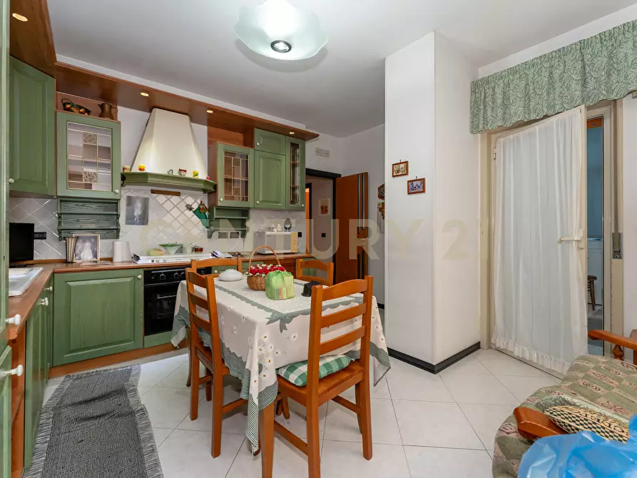 Immagine 25 di Trilocale in vendita  in Via Zuccarelli 70 a Catania