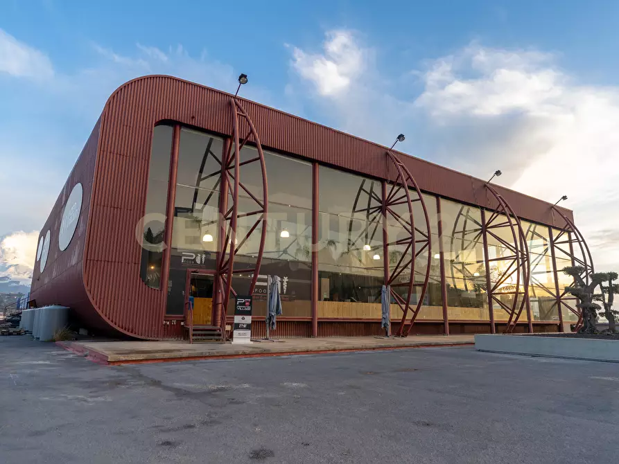 Immagine 38 di Attività commerciale in vendita  in Viale del Commercio a Misterbianco