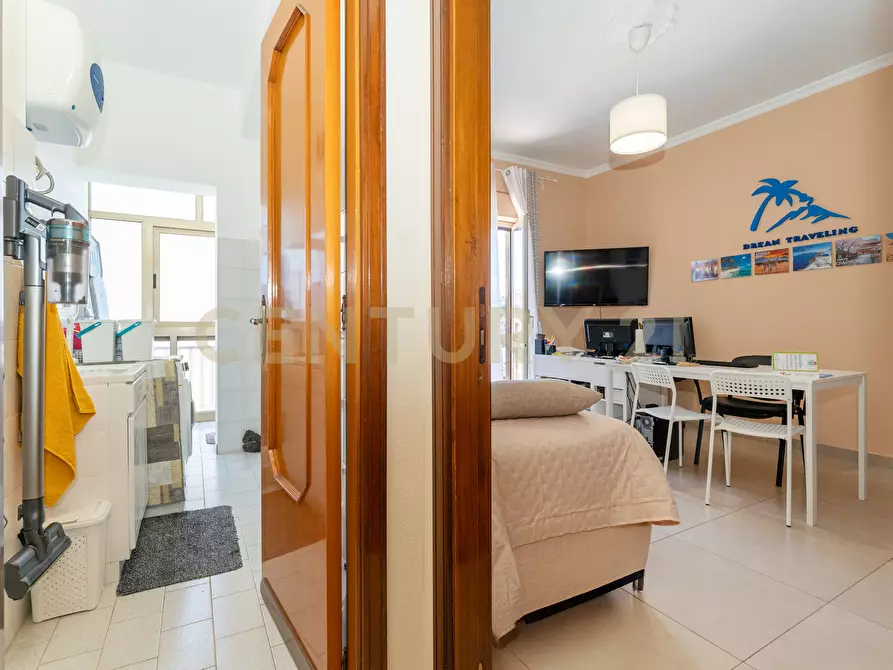 Immagine 42 di Quadrilocale in vendita  in Via Jacopo Vignerio 5 a Catania
