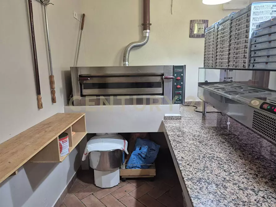 Immagine 18 di Bar / Ristorante in vendita  in Via della Società Operaia 1 a Semproniano