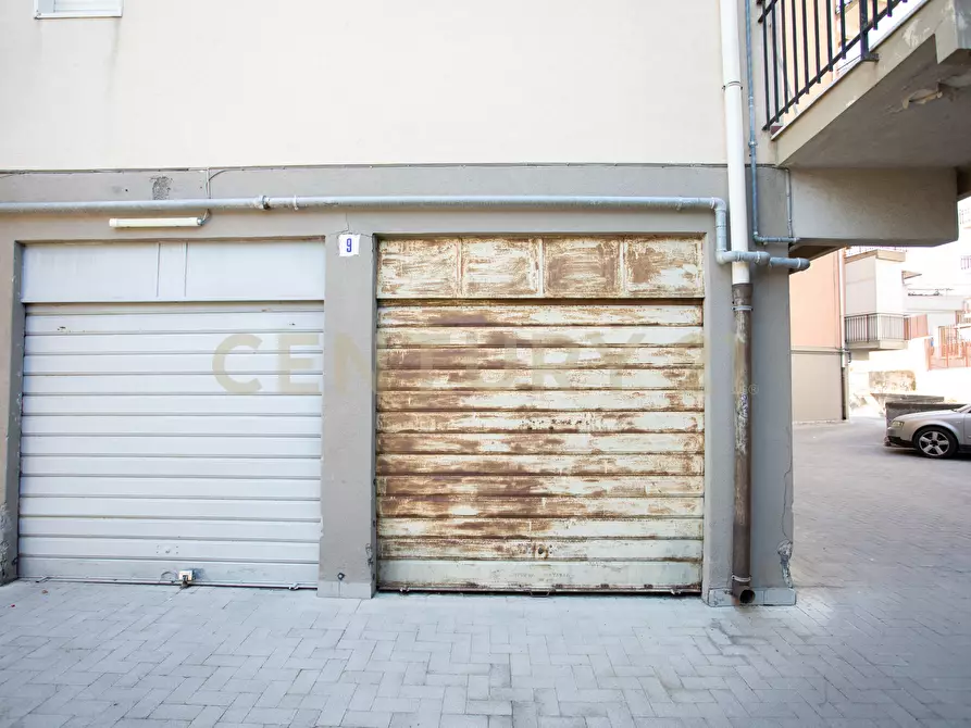Immagine 26 di Appartamento in vendita  in Via Renato Fucini 1 a Catania