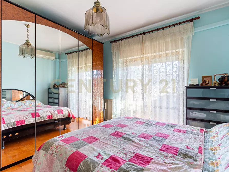 Immagine 8 di Trilocale in vendita  in Via Belforte del Chienti 25 a Roma