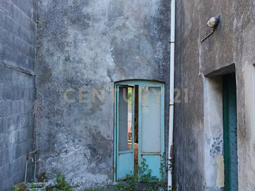 Immagine 34 di Casa indipendente in vendita  in Via Armando Diaz 262 a Zafferana Etnea