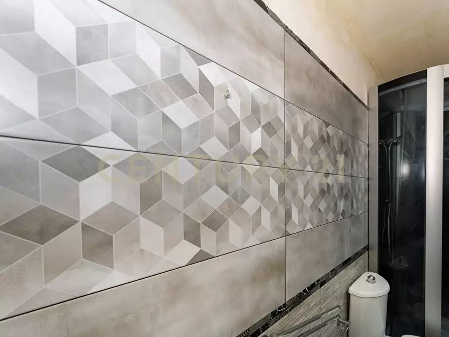 Immagine 17 di Trilocale in vendita  in Via del Piccone 7 a Catania