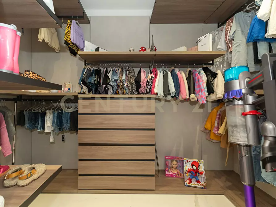 Immagine 86 di Villa in vendita  in Via Sant' Andrea 8 a Catania