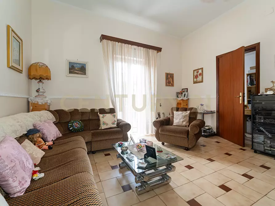 Immagine 36 di Pentalocale in vendita  in Via Sottotenente Cantone 30 a Mascalucia