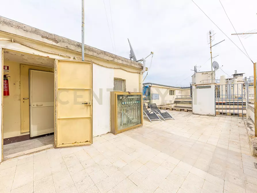 Immagine 9 di Attico in vendita  in Via Tripolitania 182 a Roma