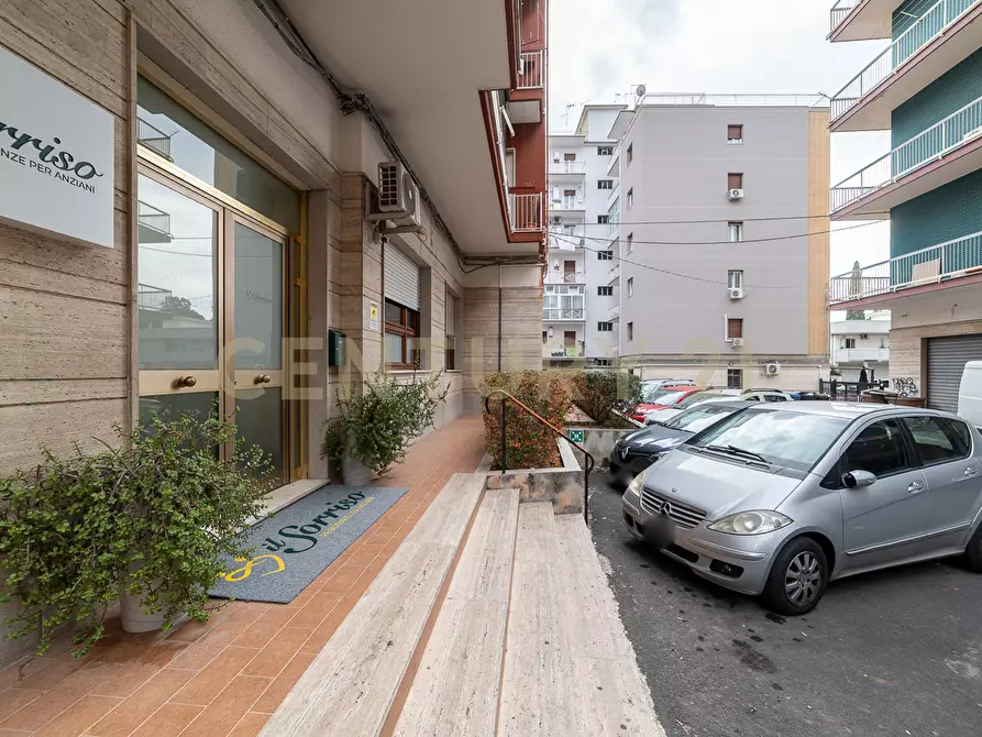 Immagine 23 di Locale commerciale in vendita  in Viale Polibio a Siracusa