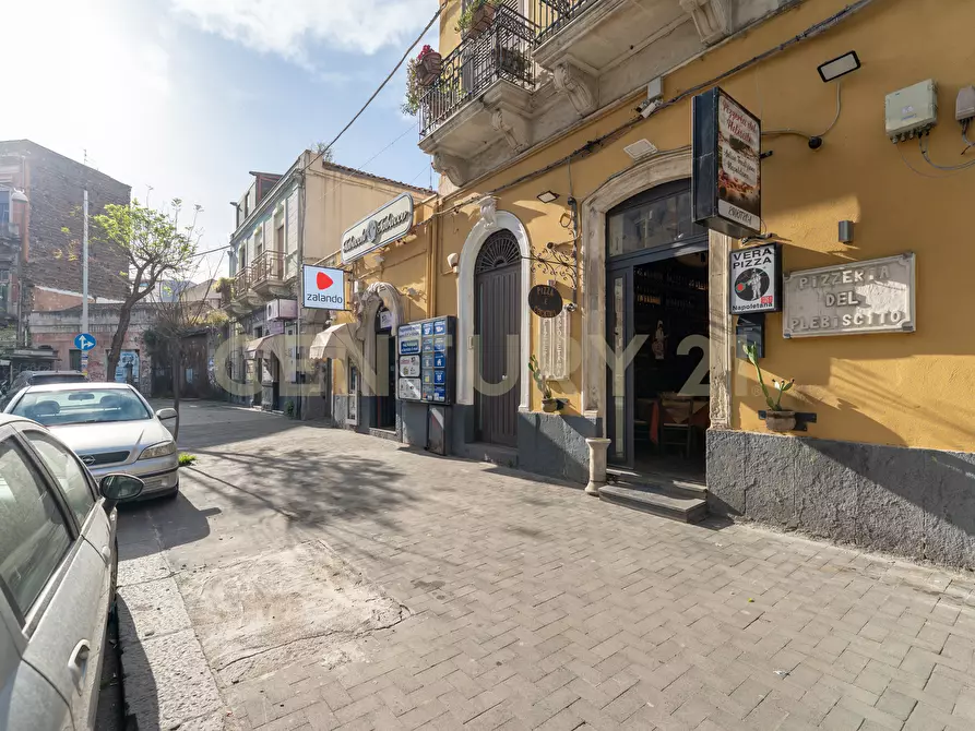 Immagine 12 di Pizzeria / Pub in vendita  in Via Plebiscito 179 a Catania
