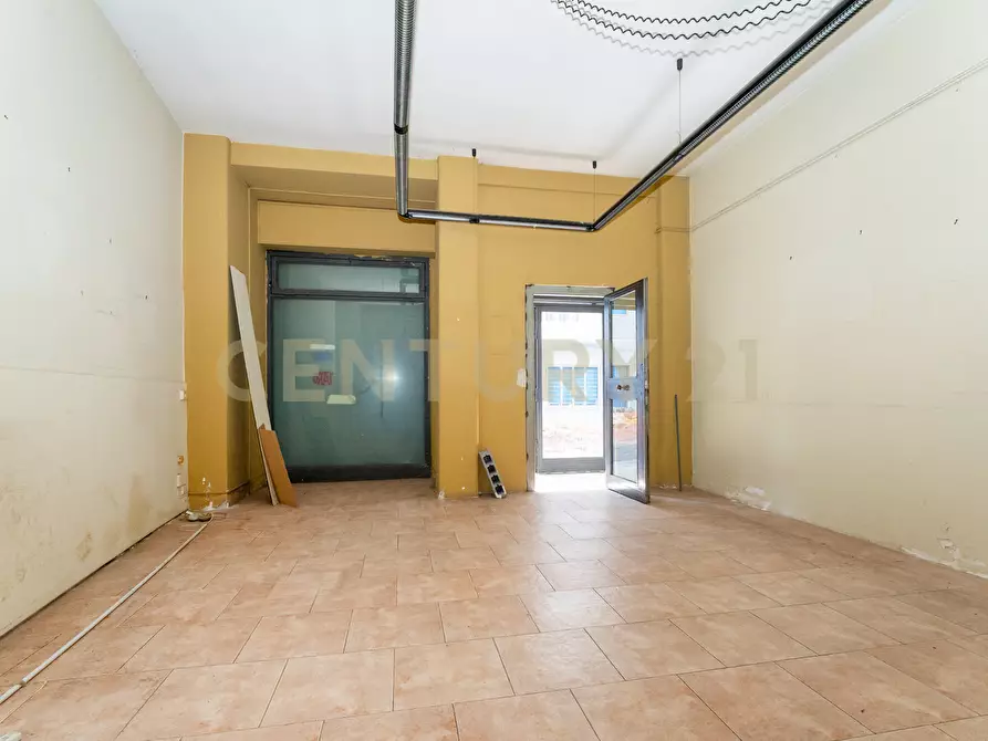 Immagine 6 di Locale commerciale in vendita  in Via Antonio Santangelo Fulci 13 a Catania