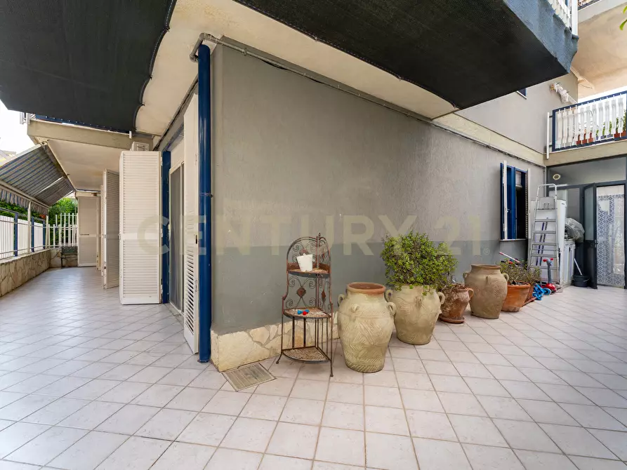Immagine 38 di Pentalocale in vendita  in Via Nobile 19 a San Gregorio Di Catania