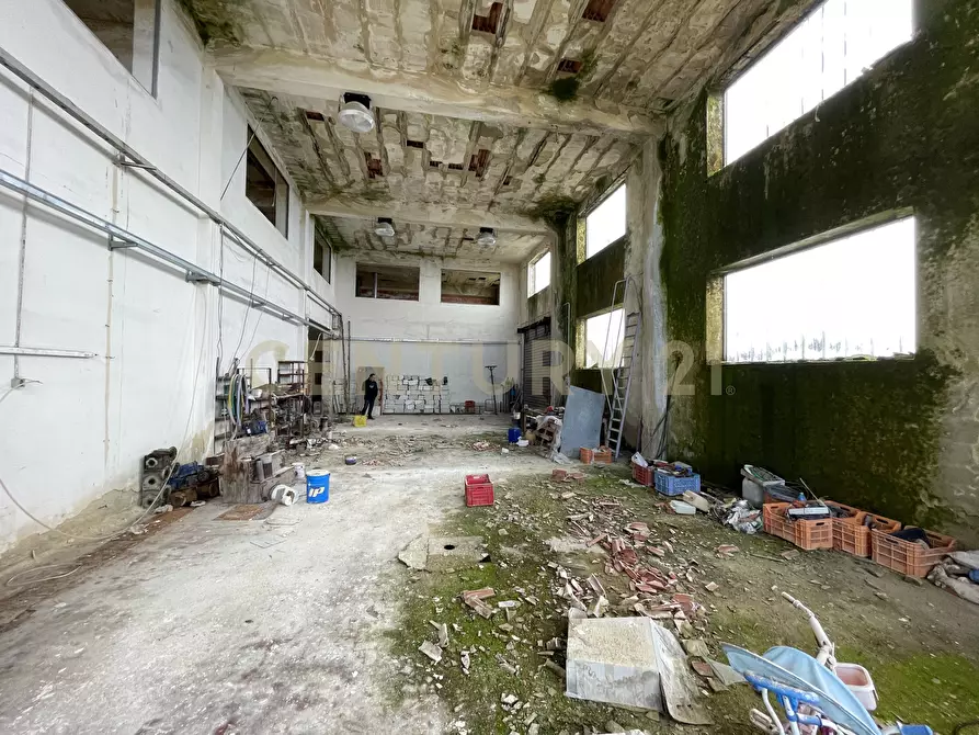 Immagine 81 di Attività artigianale in vendita  in Via Santisi a Motta D'affermo