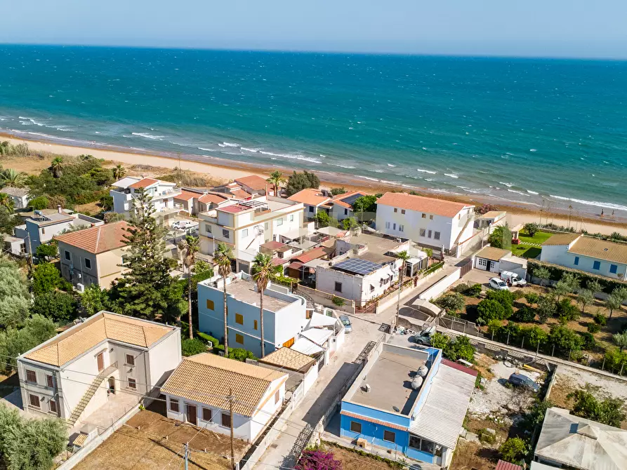 Immagine 9 di Villa in vendita  in SP67 51 a Pozzallo