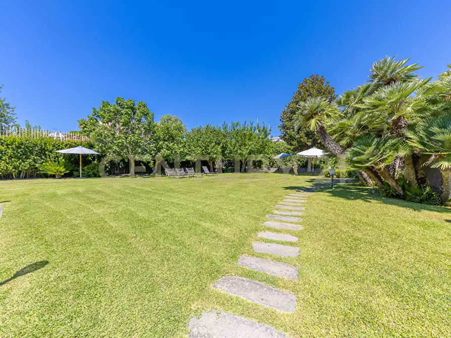 Immagine 27 di Villa in vendita  in Via Aurelia 393 a Santa Marinella