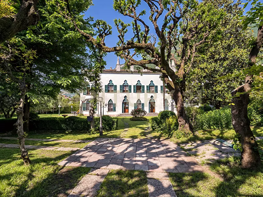 Immagine 177 di Villa in vendita  in Via Adige 25 a Brentino Belluno