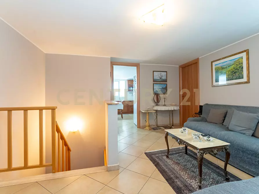 Immagine 32 di Pentalocale in vendita  in Via Acquedotto Greco 248 a Catania