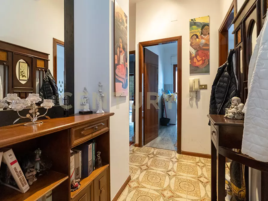 Immagine 24 di Pentalocale in vendita  in Via Cristoforo Colombo 1 a San Gregorio Di Catania