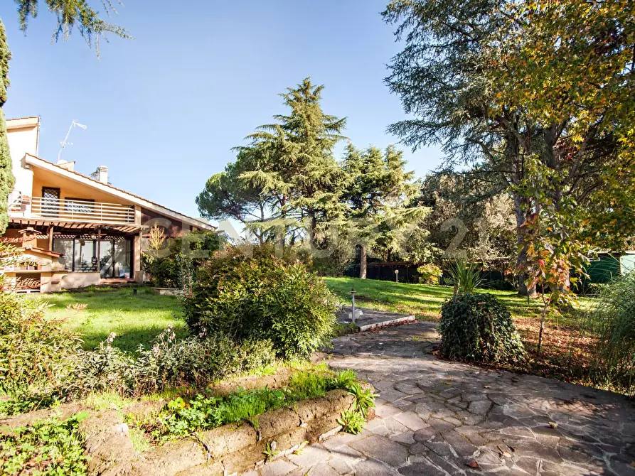 Immagine 36 di Casa bifamiliare in vendita  in Via Veientana 380D a Roma