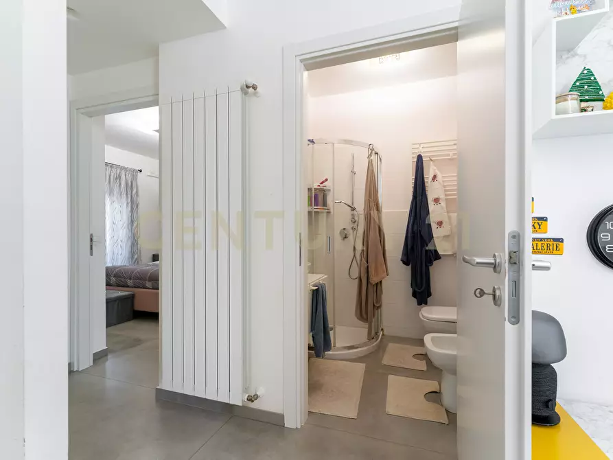 Immagine 28 di Quadrilocale in vendita  in Vicolo  Aurora 8 a Tremestieri Etneo