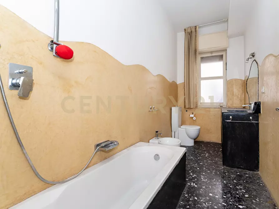 Immagine 16 di Quadrilocale in vendita  in Via Giuseppe Patanè a Catania