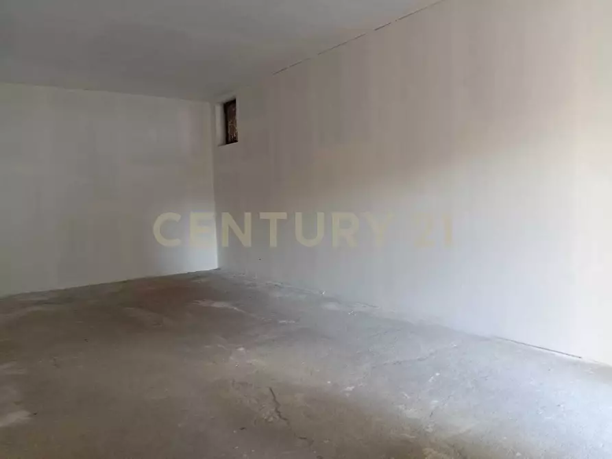 Immagine 4 di Garage in vendita  in Via Domenico Morelli 13 a Catania
