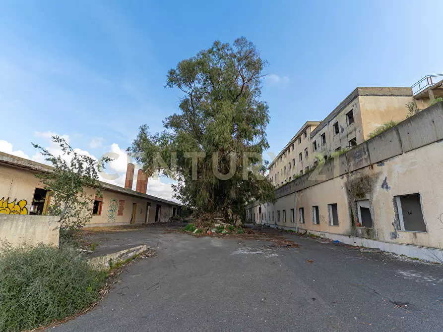 Immagine 11 di Palazzo in vendita  in SP13 53 a Motta Sant'anastasia